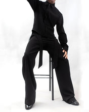 Load image into Gallery viewer, VIP blouse black